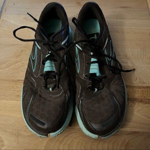 Women's Sneakers Brooks Pure Grit Fabric Brown US Size 9